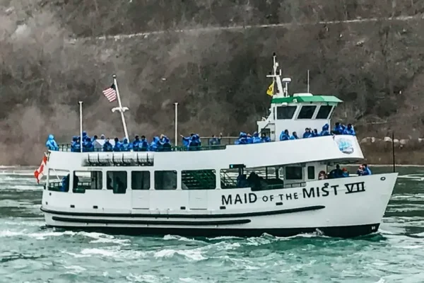 x – 1-Day Niagara Falls Tour