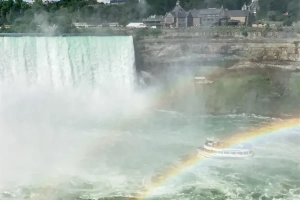 x – 1-Day Niagara Falls Tour